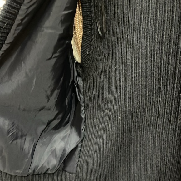 Michael Kors Vest. - Picture 3 of 7